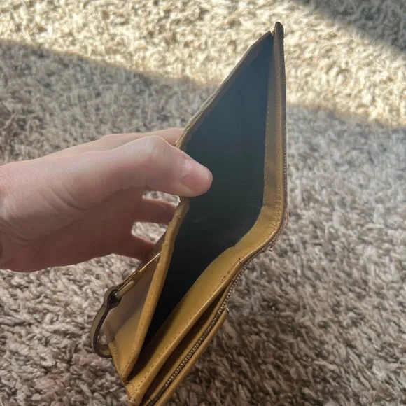 Gucci Brown Designer Wallet - Picture 7 of 8